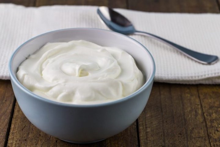 super alimenti che aiutano a bruciare il grasso Yogurt greco